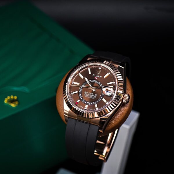Rolex Sky-Dweller Oyster 42 mm Everose gold 326235-0005 New - Image 5