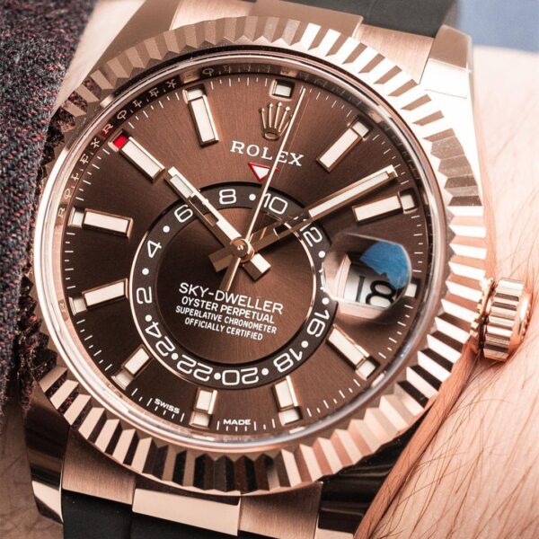 Rolex Sky-Dweller Oyster 42 mm Everose gold 326235-0005 New - Image 6